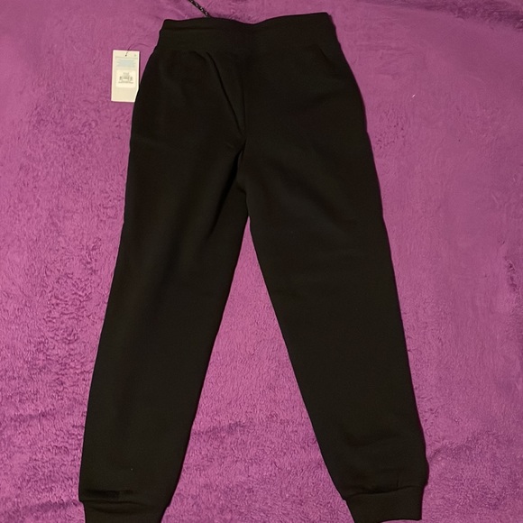 Comfortable sweats - Picture 3 of 3